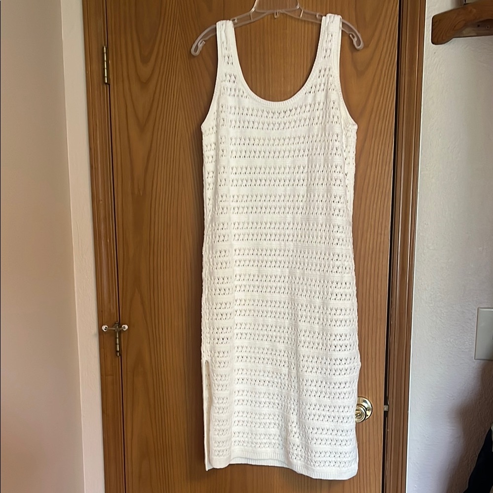 White Crochet Sleeveless Dress
